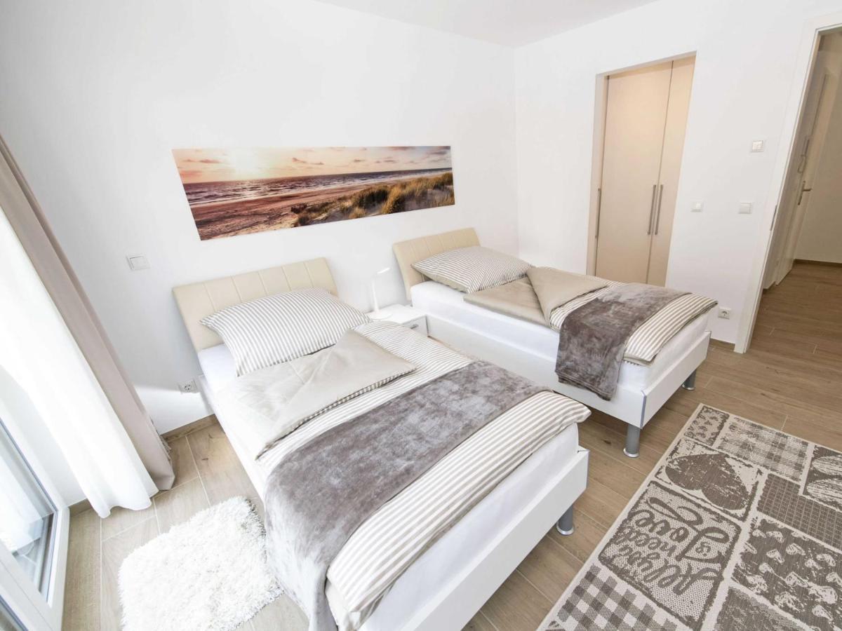 Villa Louisa In Sellin - Wg 39 Mit Balkon, Strandnah ภายนอก รูปภาพ